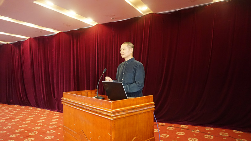 中国建筑业协会智能建筑分会会长 黄久松.jpg